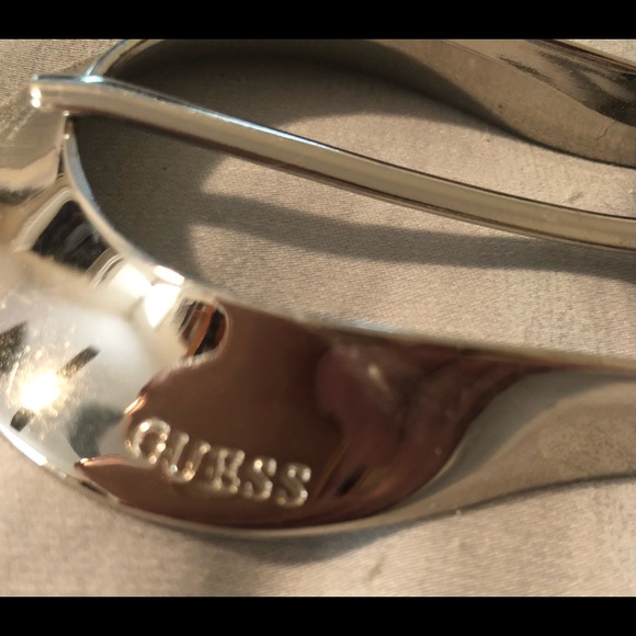 Guess Black Leather Belt - Picture 3 of 4